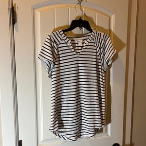 Liz Claiborne cap sleeve top.